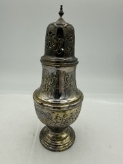 Vtg Silver Plate Raimond Sugar Shaker Muffineer Engraved W/ Flowers 7”